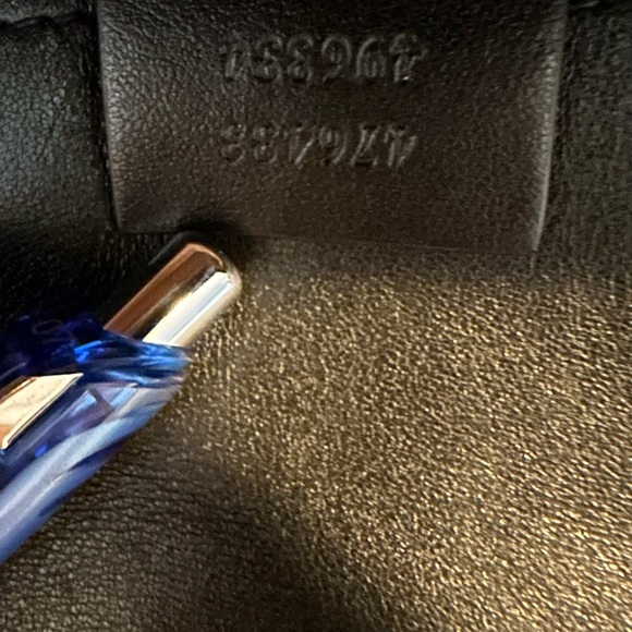 GUCCI AUTHENTIC / Calfskin Matelasse Super Mini GG Marmont Shoulder Bag Black - Picture 5 of 9